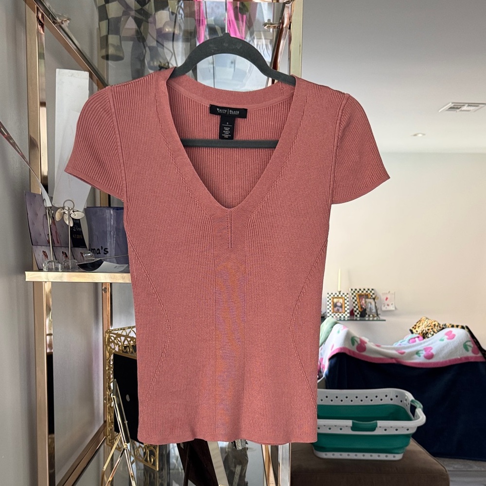 White House Black Market V-Neck Short Sleeve Top - Dusty Pink size s